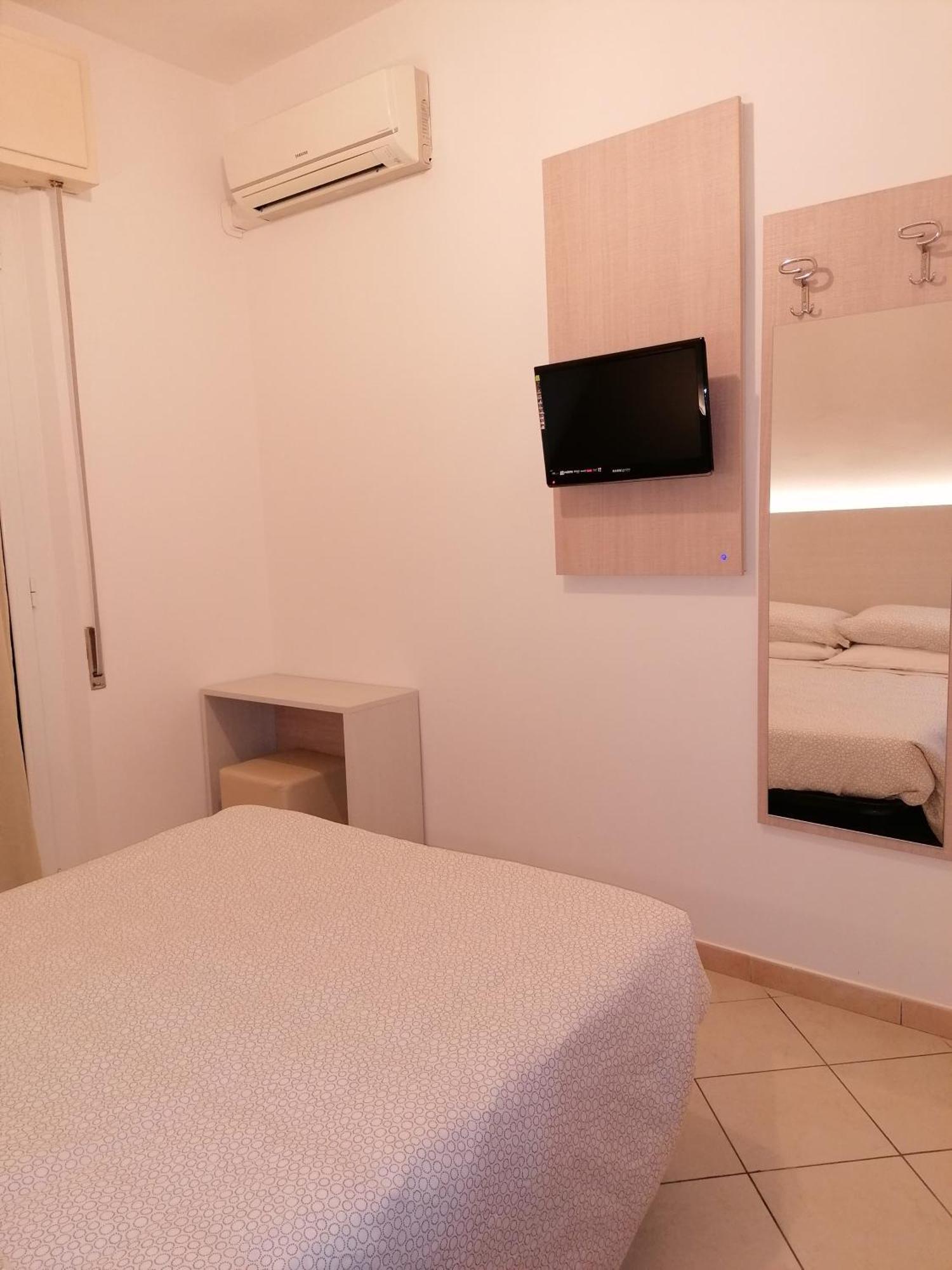 Hotel Andrea'S Rimini Room photo