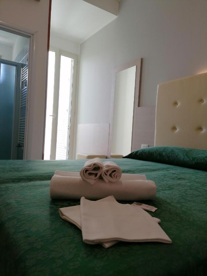 Hotel Andrea'S Rimini Exterior photo