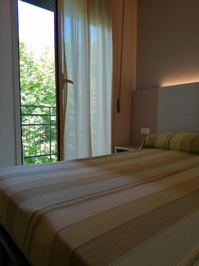 Hotel Andrea'S Rimini Exterior photo